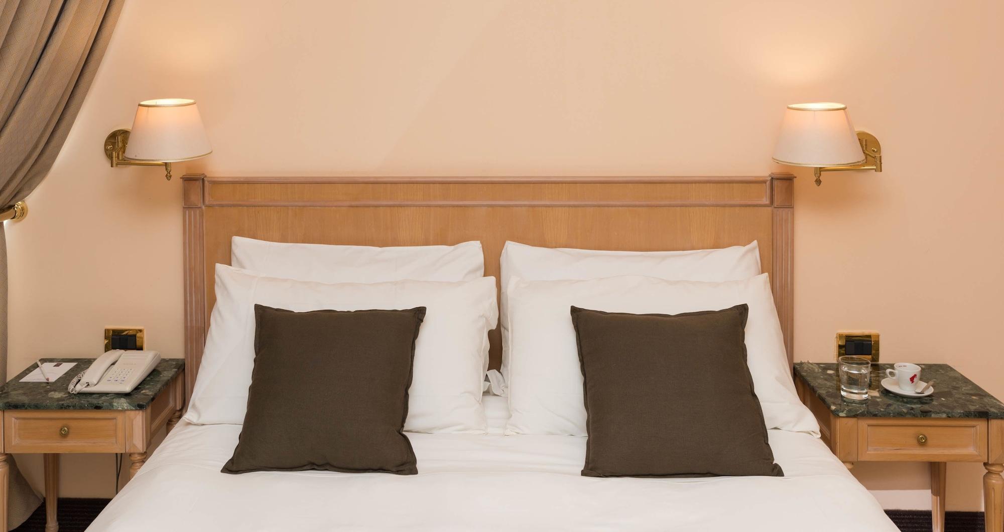 Hotel Shg De La