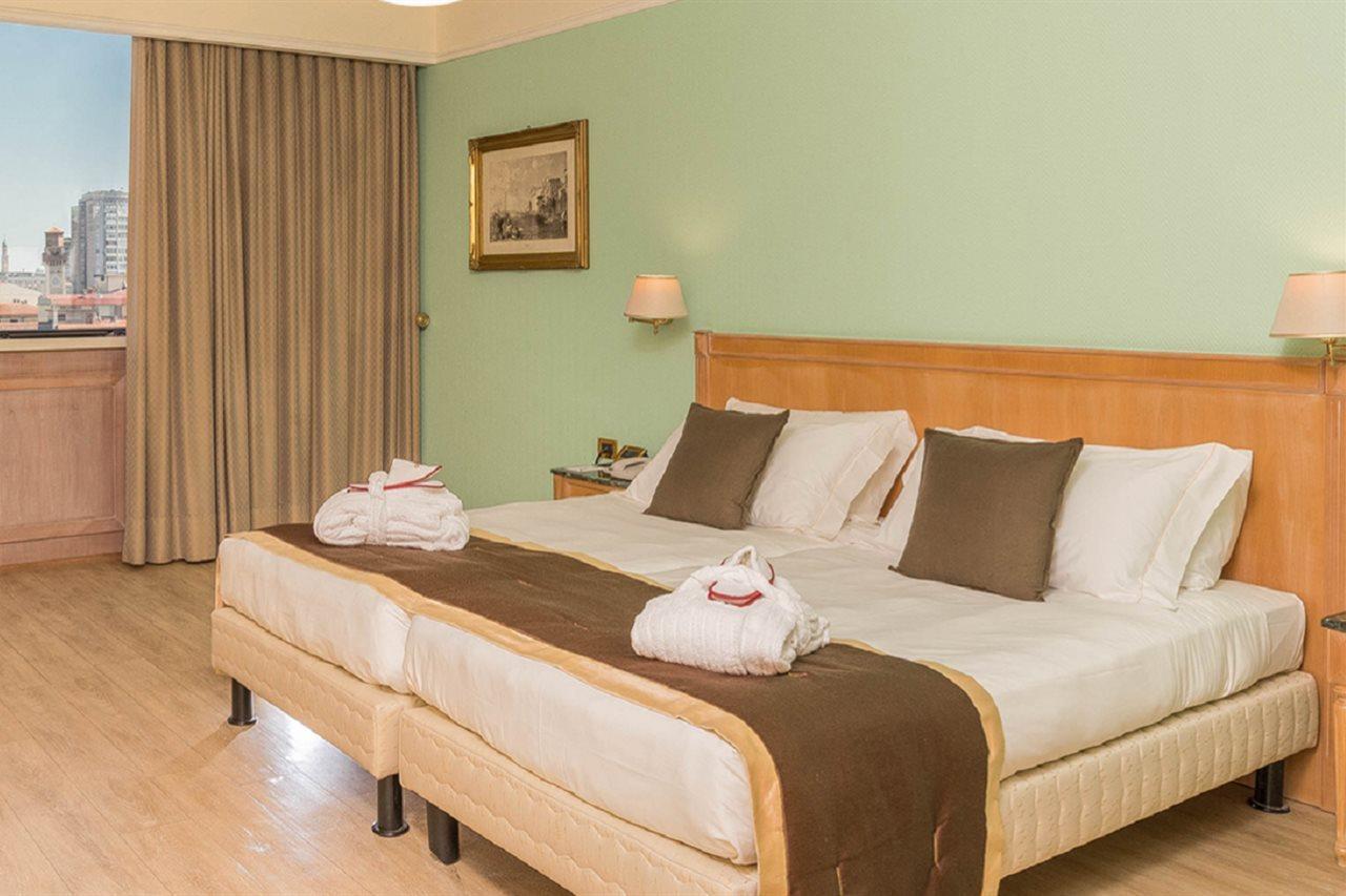 Hotel Shg De La