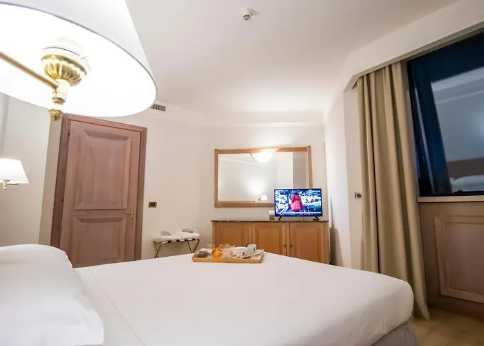 Shg Hotel De La Ville